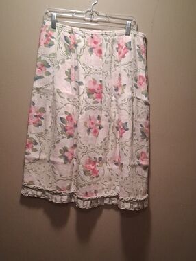 J. Jill Cream Flora Linen l A-Line Midi Skirt with Pink and Green Motif Xs